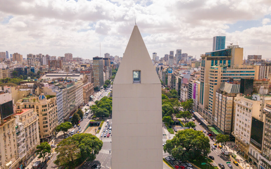¿Cómo es la visita al mirador del Obelisco que incorporó la plataforma líder mundial de excursiones?