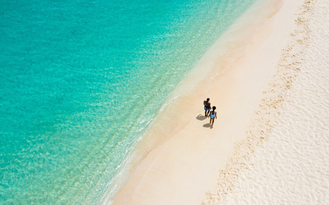 Reconocida como una de las mejores islas del mundo, Anguilla seduce a quienes buscan romance sin multitudes